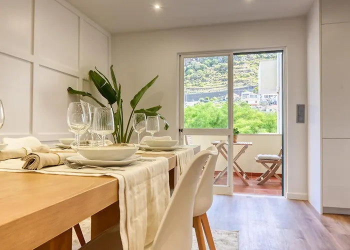 Fachos View, A In Madeira Apartman
